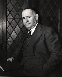 Portrait of Shelley Saphire, head of Yeshiva University High Schools and former Dean of Yeshiva College