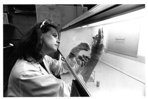 Professor Lucy Shapiro conducting research in microbiology at Yeshiva University's Albert Einstein College of Medicine